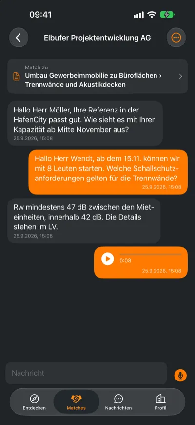 Chat zwischen Auftraggeber und Trockenbaubetrieb mit Text- und Sprachnachricht