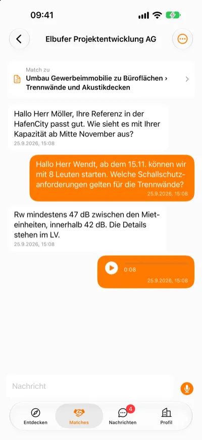 Chat zwischen Auftraggeber und Trockenbaubetrieb mit Text- und Sprachnachricht